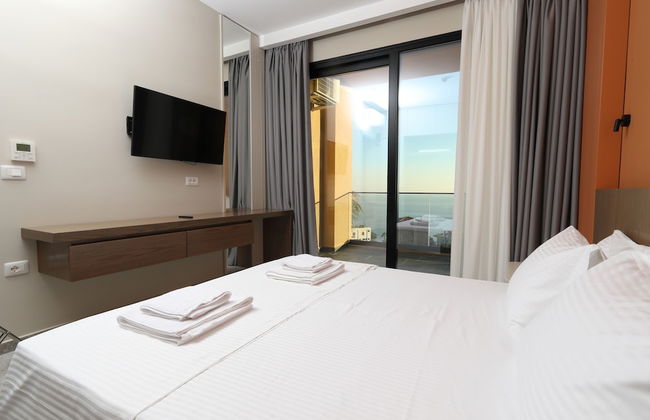 Aurum Hotel - Photo 4