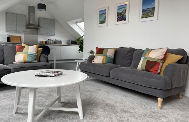 Stunning Town Centre Penthouse w Sea Views - Foto 8