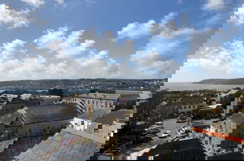 Foto 6 - Stunning Town Centre Penthouse w Sea Views