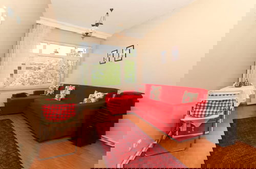 Foto 2 - Flat With Two Living Rooms and Balcony in Uskudar