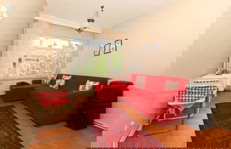 Foto 2 - Flat With Two Living Rooms and Balcony in Uskudar