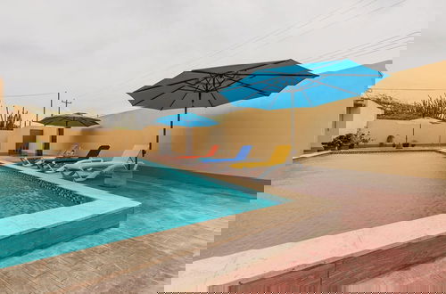 Foto 13 - 2 Queen Studio w Pool BBQ Hotwater Close 2 Beach