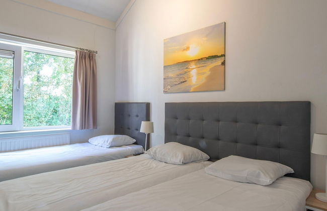 Bungalow in Zeeland Near Sandy Beaches - Foto 4
