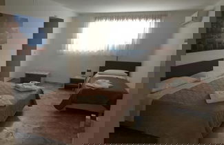 Photo 2 - Val di Noto Rooms