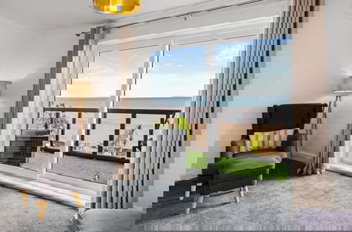 Photo 10 - Penrose - Beach House With Direct Beach Access