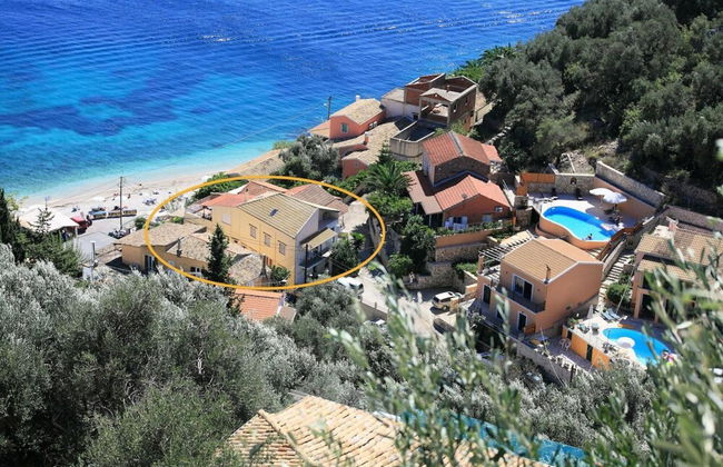 Jasmin in Katavolos With 1 Bedrooms and 1 Bathrooms - Foto 3