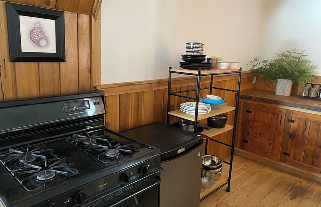 Rustic Beaverfoot Lodge Basic Cabin - Foto 17