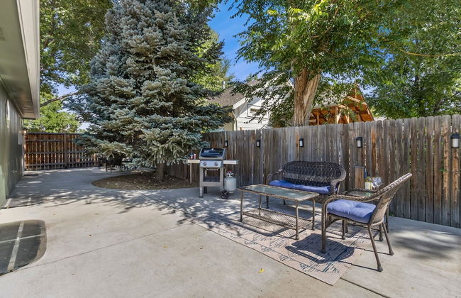 Downtown Windsor Home With Hot Tub & Pool Table - Photo 44