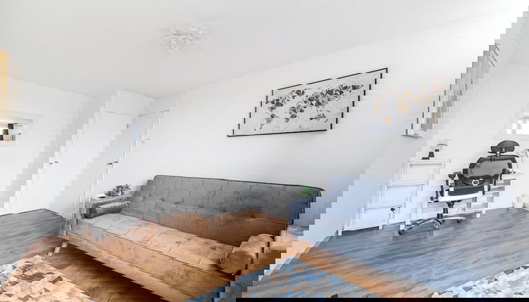 Foto 1 - Modern Living In Stylish 3bed Flat