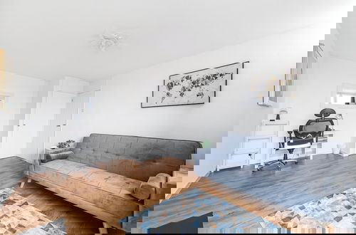 Foto 1 - Modern Living In Stylish 3bed Flat