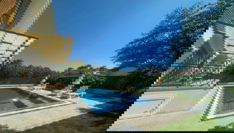 Foto 1 - Huge Triplex Villa w Pool and Garden in Fethiye