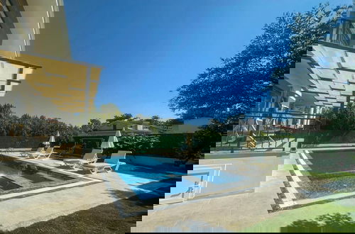 Foto 1 - Huge Triplex Villa w Pool and Garden in Fethiye