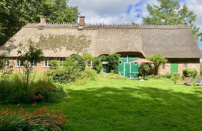 Romantic Thatched Roof House - Foto 9