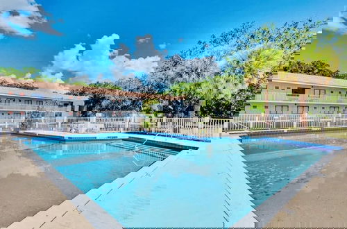 Foto 15 - 1/1 Condo-hotel With Double bed and Community Pool Miles From Disney!