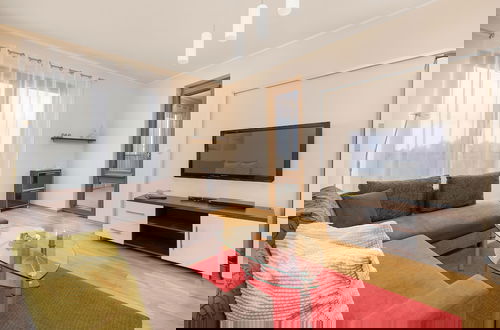 Foto 9 - Apartment With Outdoor Gym by Renters
