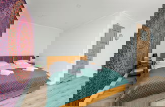 Foto 2 - Noble Green Bytom Apartment by Renters
