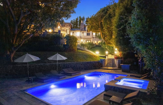 Carolwood - Modern Tuscan Villa With Rolling Lawns and Loggia in Holmby Hills - Foto 55
