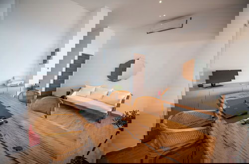 Foto 4 - Flisvos Beachfront Apartments