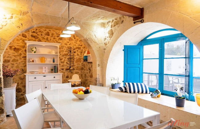A Stunning Gozo Farmhouse With a Large Pool - Photo 10