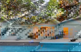 Foto 1 - Hilton Hideaway by Avantstay Private Pool, Walk to Beach