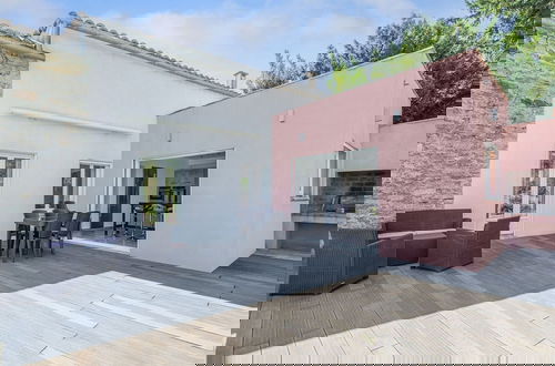 Photo 35 - Character House in France With Pool
