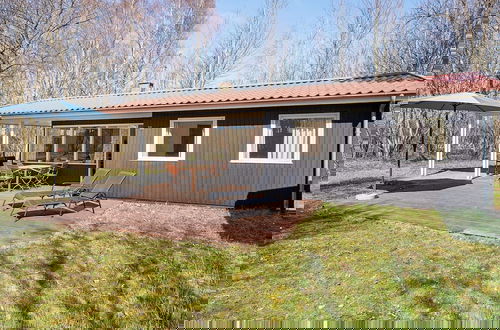 Foto 17 - 4 Person Holiday Home in Aakirkeby
