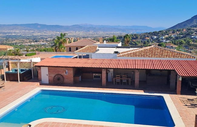 Fantastic 7-bed Villa in Alhaurin de la Torre - Foto 18