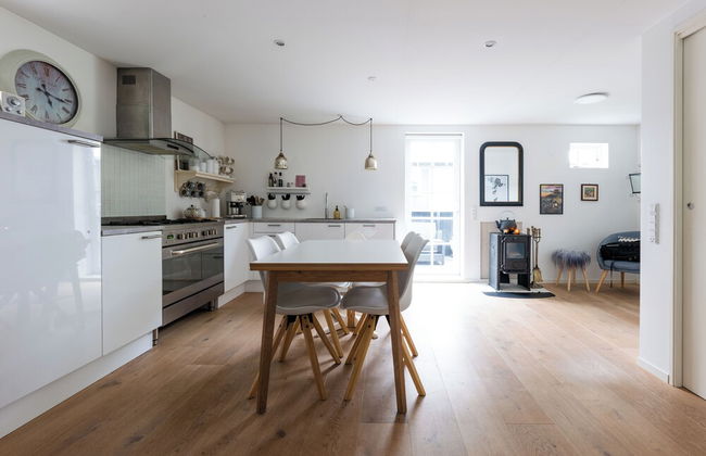 Tranquil Village Retreat | Tjørnuvík - Photo 12