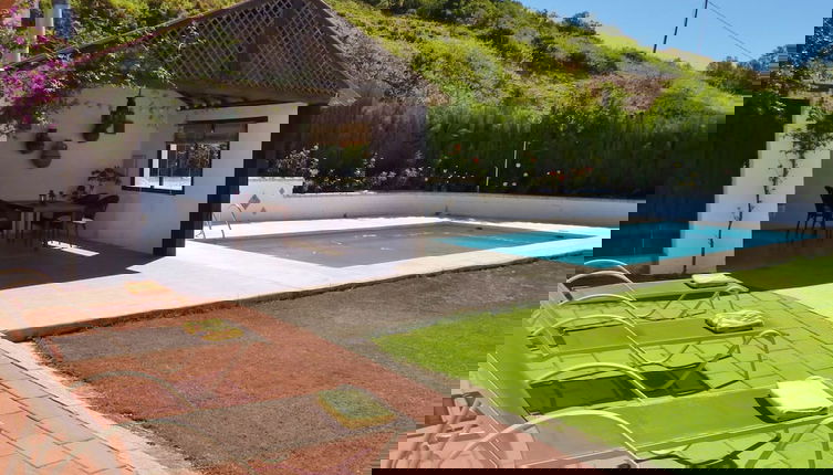 Foto 1 - Leisure Meets Tranquility in Beautiful Villa Near Forest