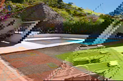 Foto 1 - Leisure Meets Tranquility in Beautiful Villa Near Forest