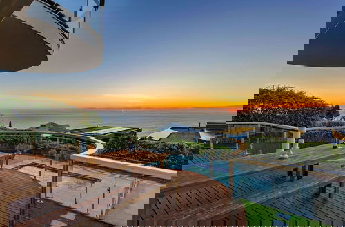 Photo 8 - Clifftop Family Retreat With Views Pool