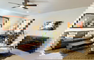 Photo 1 - Bright Trendy Studio 9min to Asia District