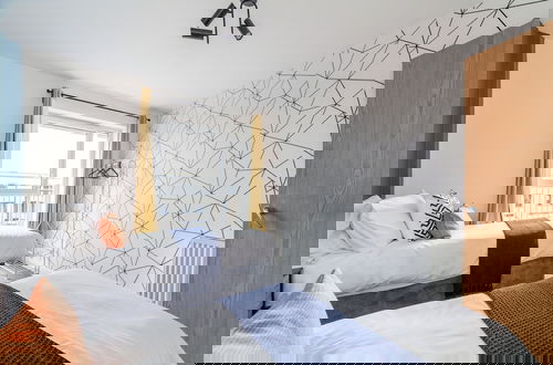 Foto 6 - Top-rated Penthouse - King Size Bed & Free Parking