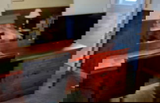 Foto 3 - Jeannies Dream Motel