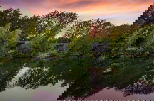Foto 1 - Grand Mansion by the Lake by Belvilla