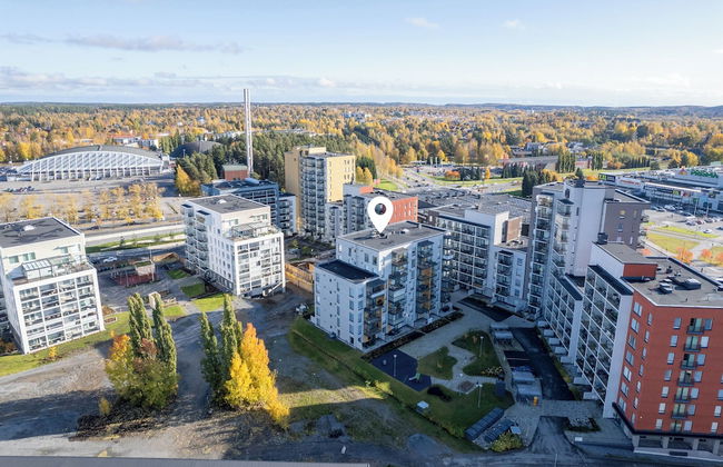 Modern 2BR Apt with Sauna & Free Parking - Foto 1