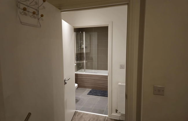 Luxurious 2-bed Haven in the Heart of Barking - Foto 25