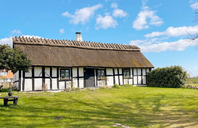 6 Person Holiday Home in Degeberga - Foto 1