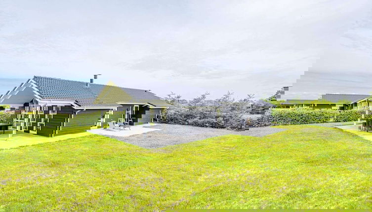 Foto 1 - 6 Person Holiday Home in Tarm