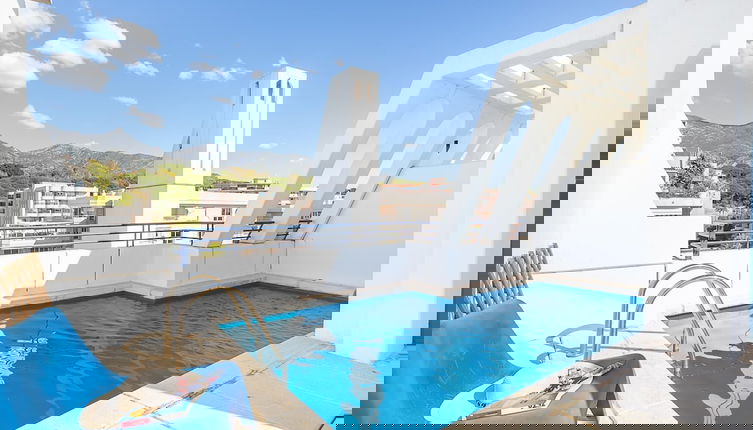 Photo 1 - Marbella Pool House Ph24 on sea Shore
