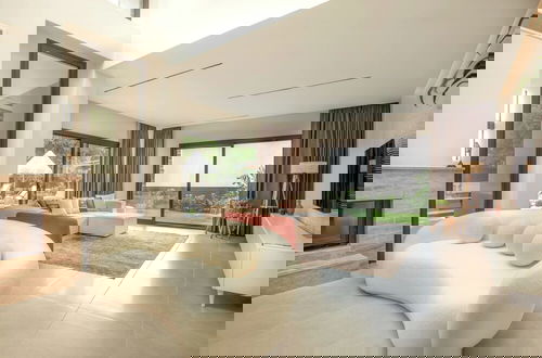 Foto 8 - Spacious 4BR Villa Perfect for Families & Friends