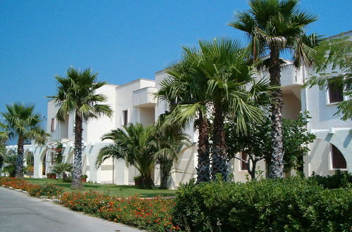 Photo 1 - Comfy Apartment with Balcony near Puglia Beach