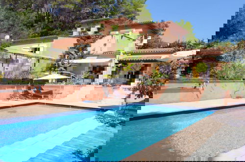 Foto 1 - Beautiful Holiday Home With Swimming Pool