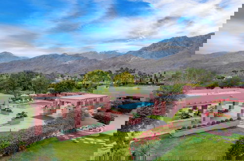 Foto 79 - The Pond Estate by Avantstay Maximalist Designer Compound w/ 2 Casitas, Indoor + Outdoor Pools, Tennis Court, & Gorgeous Mountain Views 12k Sqft