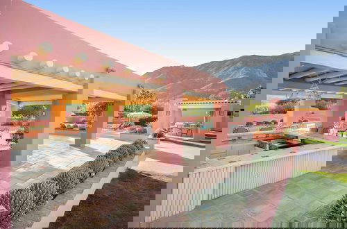 Foto 74 - The Pond Estate by Avantstay Maximalist Designer Compound w/ 2 Casitas, Indoor + Outdoor Pools, Tennis Court, & Gorgeous Mountain Views 12k Sqft