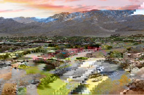 Foto 50 - The Pond Estate by Avantstay Maximalist Designer Compound w/ 2 Casitas, Indoor + Outdoor Pools, Tennis Court, & Gorgeous Mountain Views 12k Sqft