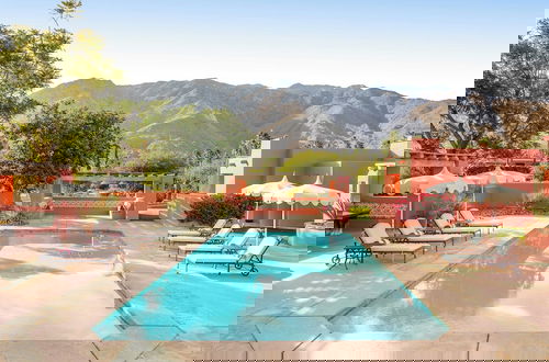 Foto 68 - The Pond Estate by Avantstay Maximalist Designer Compound w/ 2 Casitas, Indoor + Outdoor Pools, Tennis Court, & Gorgeous Mountain Views 12k Sqft