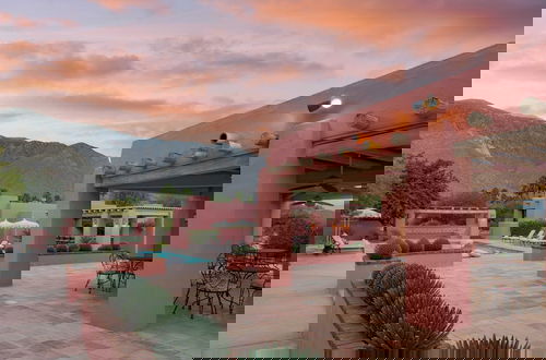 Foto 40 - The Pond Estate by Avantstay Maximalist Designer Compound w/ 2 Casitas, Indoor + Outdoor Pools, Tennis Court, & Gorgeous Mountain Views 12k Sqft