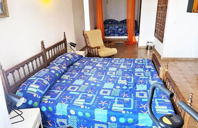 Holiday Home Near Denia With Bubble Bath - Photo 4