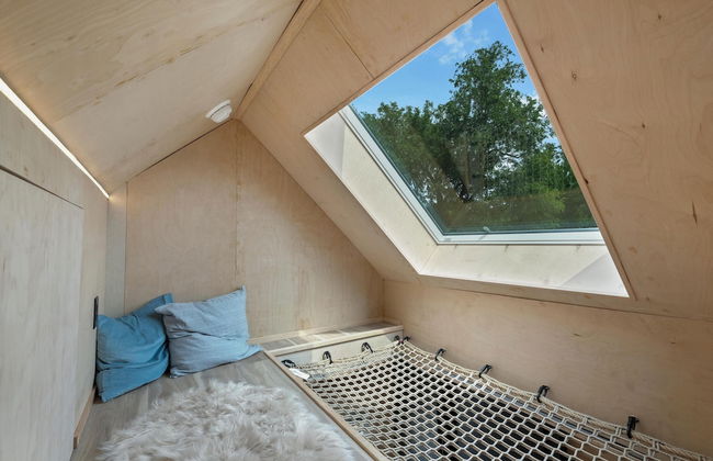 Bunkies- The Hold - Photo 20